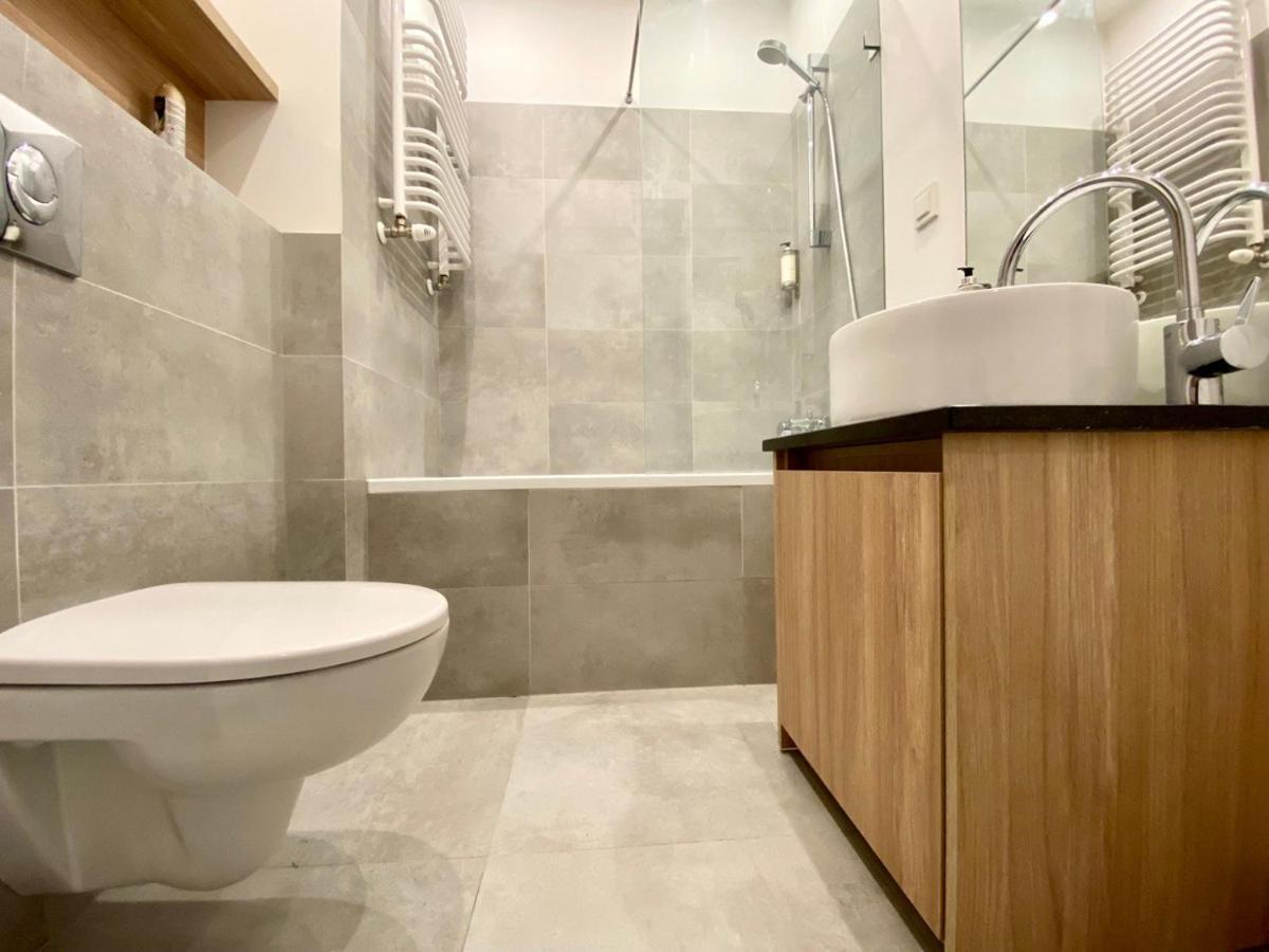 Appartamento K22 Apart In Warsaw Slawinska 505 Esterno foto